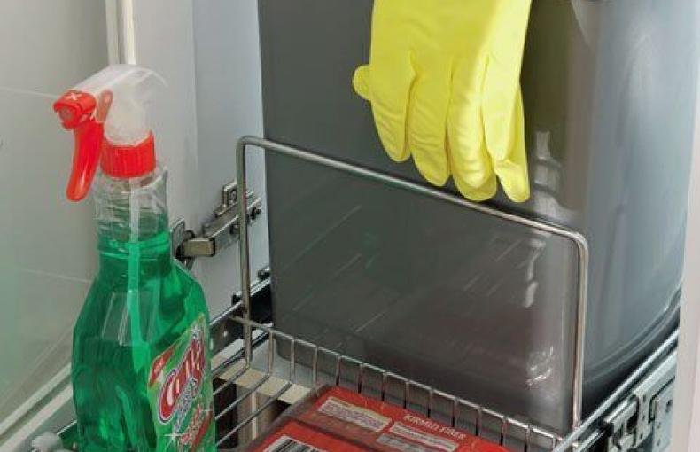 Teleskopik Raylı Plastik Çöp Kovası 16 lt Süngerli